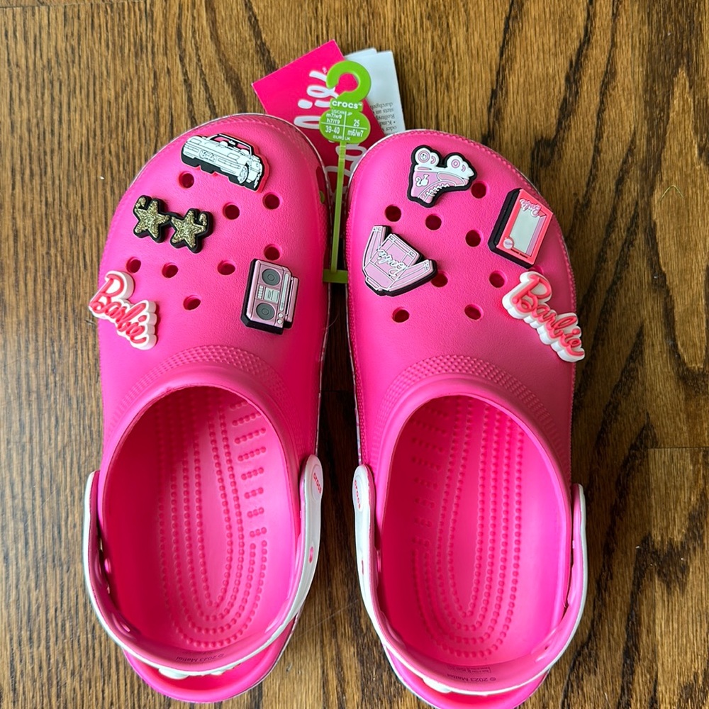 NWT Barbie crocs with 8 jibbitz women size 9